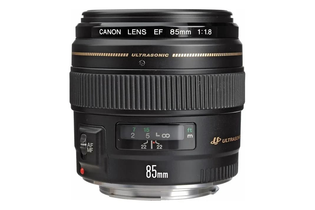 Объектив Canon 85mm f/1.8 байонет EF